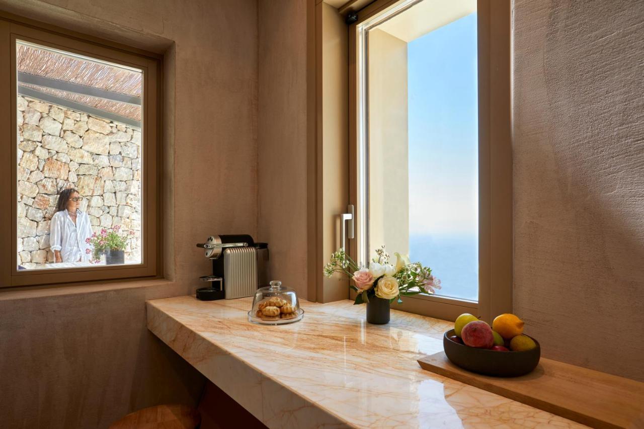 Santorini Sky, The Retreat Villa Pyrgos Kallistis Exterior photo