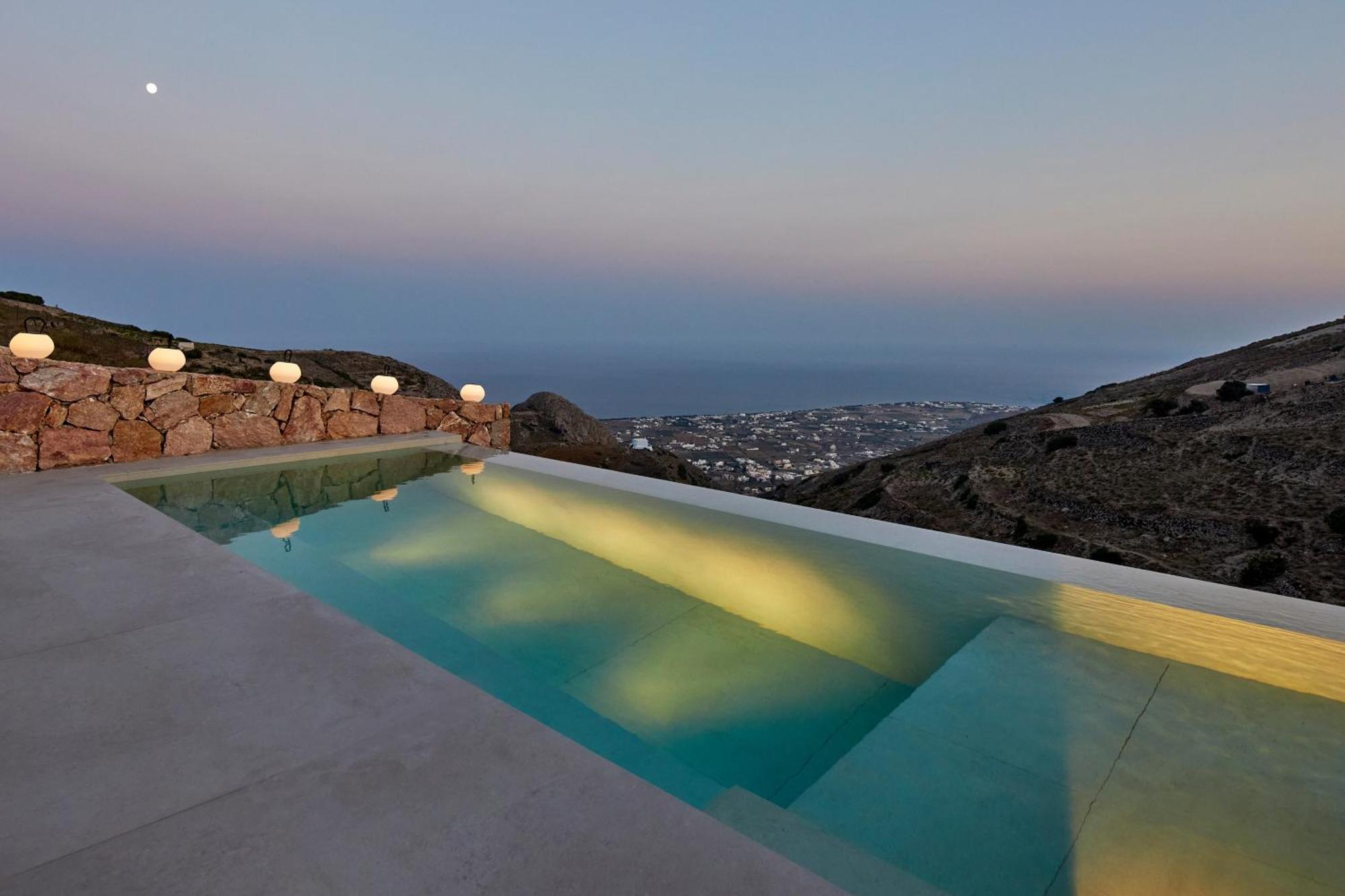Santorini Sky, The Retreat Villa Pyrgos Kallistis Exterior photo
